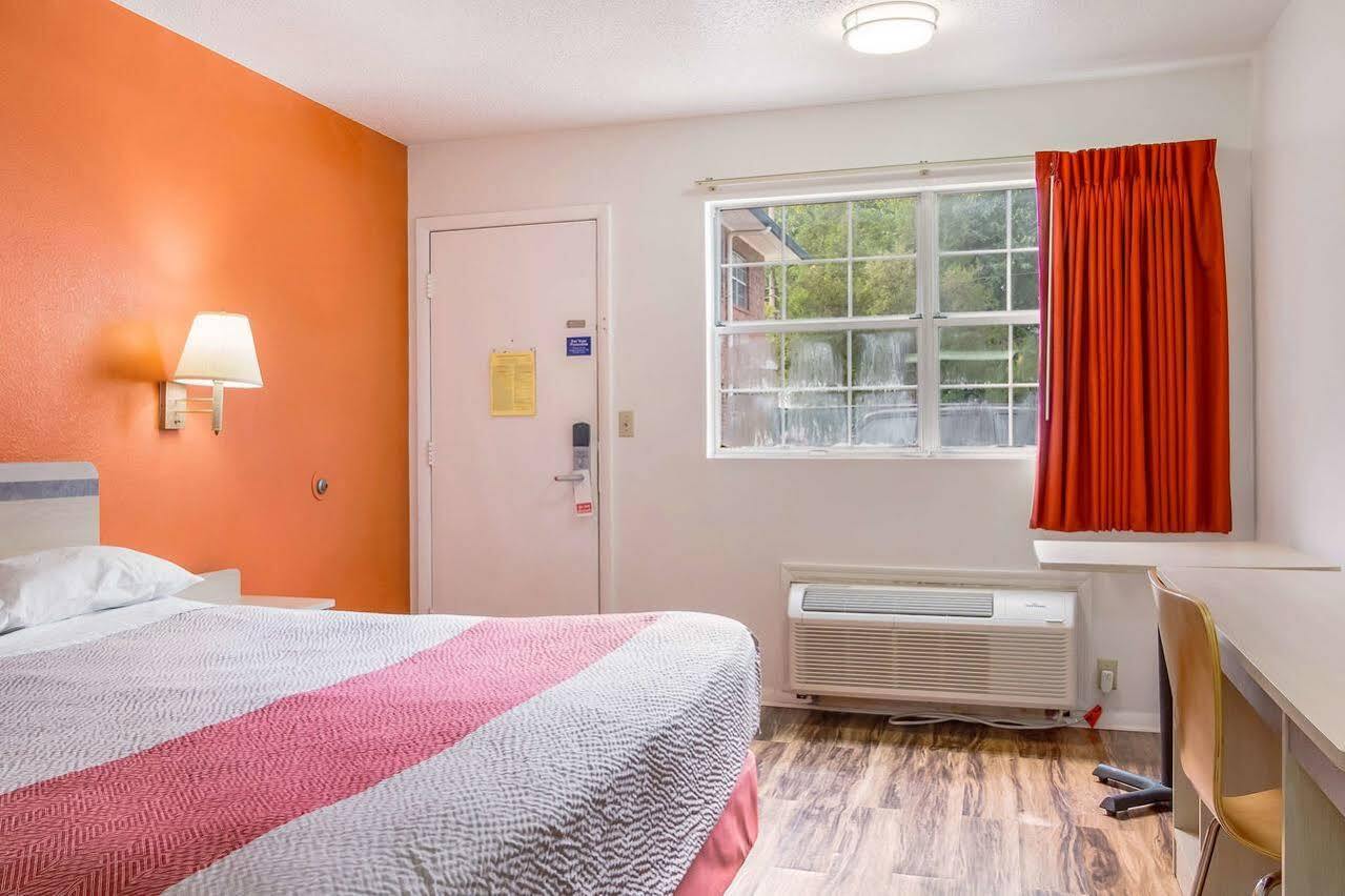 Motel 6-East Ridge, Tn Экстерьер фото